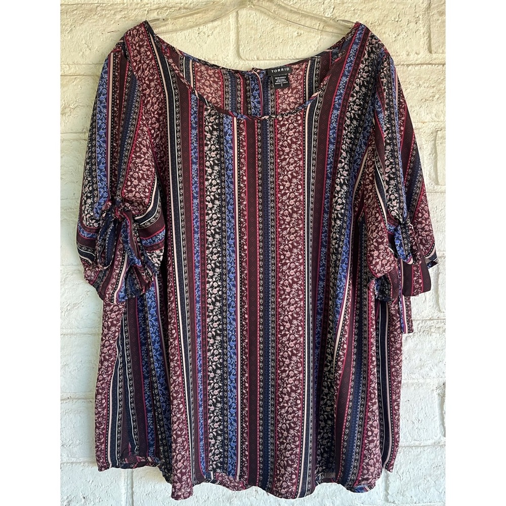 Torrid Size 2 (Plus) Boho Print Chiffon Tie Sleev… - image 3